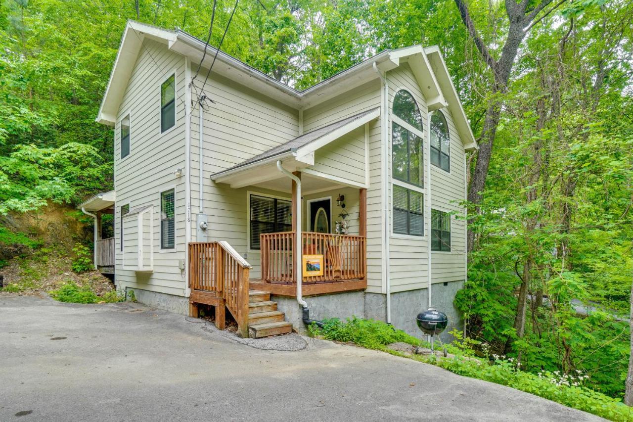 Gatlinburg Vacation Rental Balcony With Hot Tub! 外观 照片