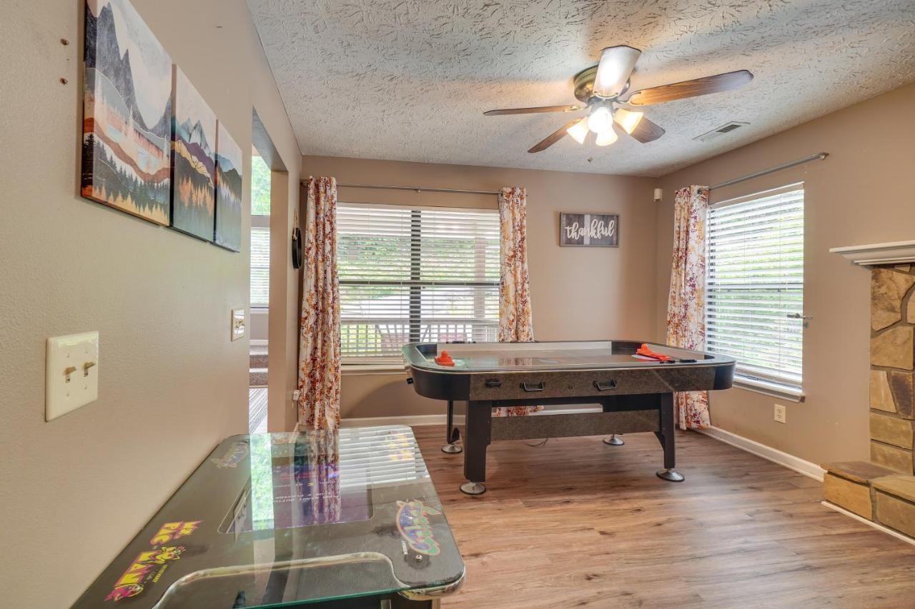 Gatlinburg Vacation Rental Balcony With Hot Tub! 外观 照片