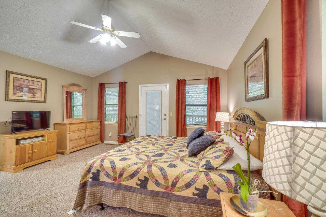 Gatlinburg Vacation Rental Balcony With Hot Tub! 外观 照片